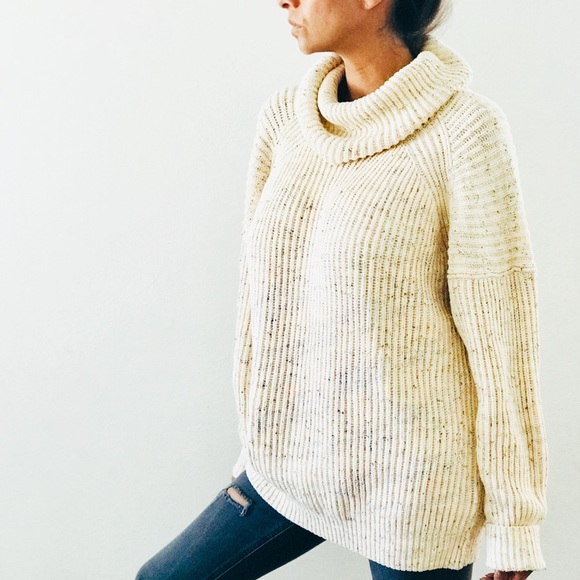 SOLD Free People Leo Tunic sweater size Small - Picture 3 of 7